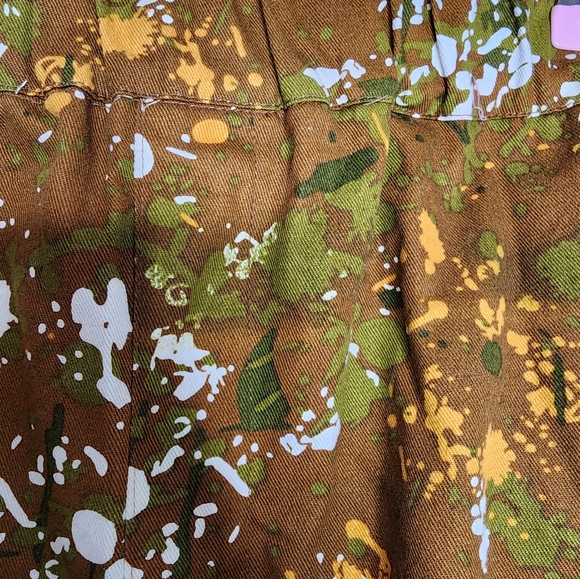 I Saw It First Paint Splatter Pants in Green Acid Print Size 10 - Picture 5 of 8
